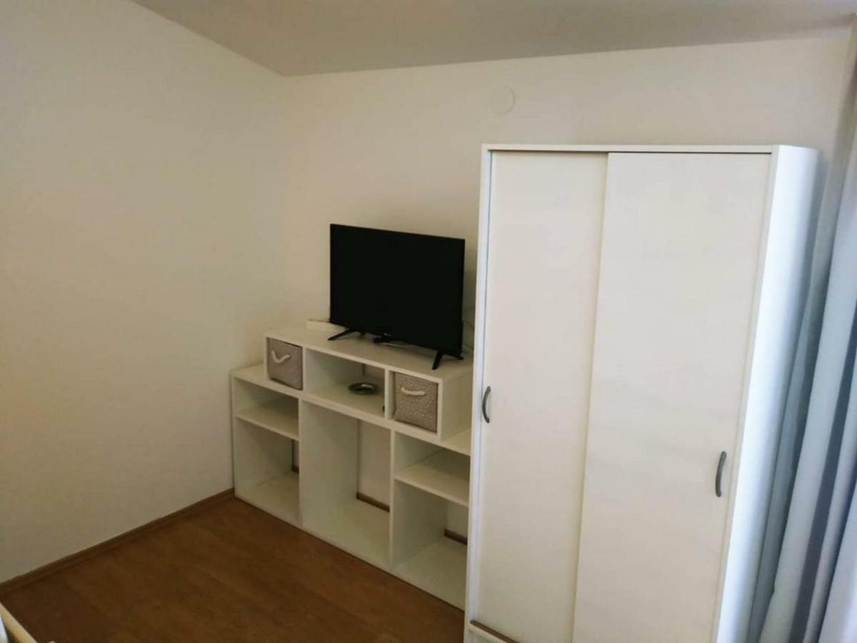 Apartmani Jaman Vrsi Exterior photo